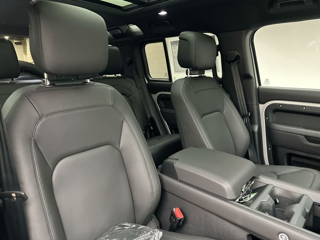 Thumbnail: 2026 Land Rover Defender - 14