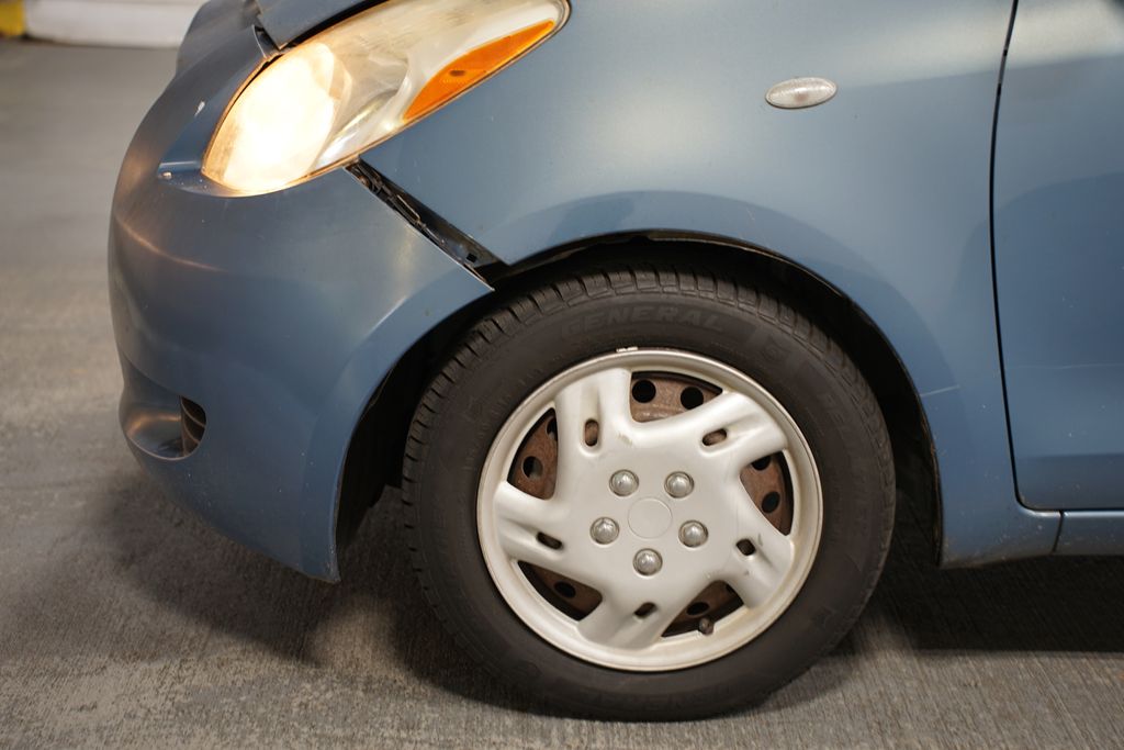 2007 Toyota Yaris Base 5