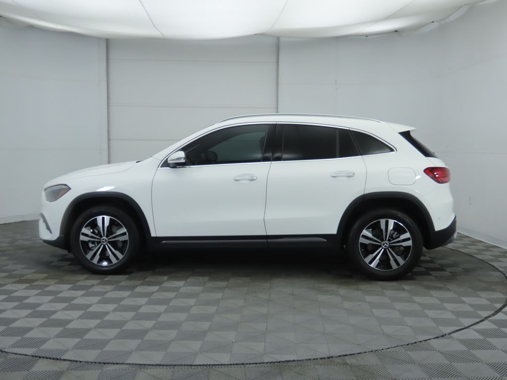 Thumbnail: 2025 Mercedes-Benz GLA - 8