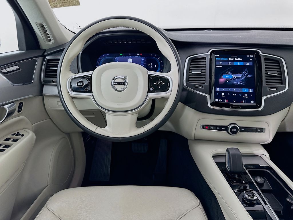 Thumbnail: 2023 Volvo XC90 - 23