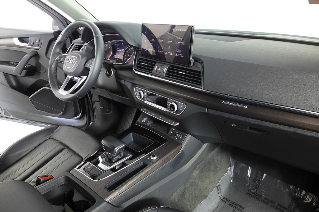 Thumbnail: 2023 Audi Q5 - 13