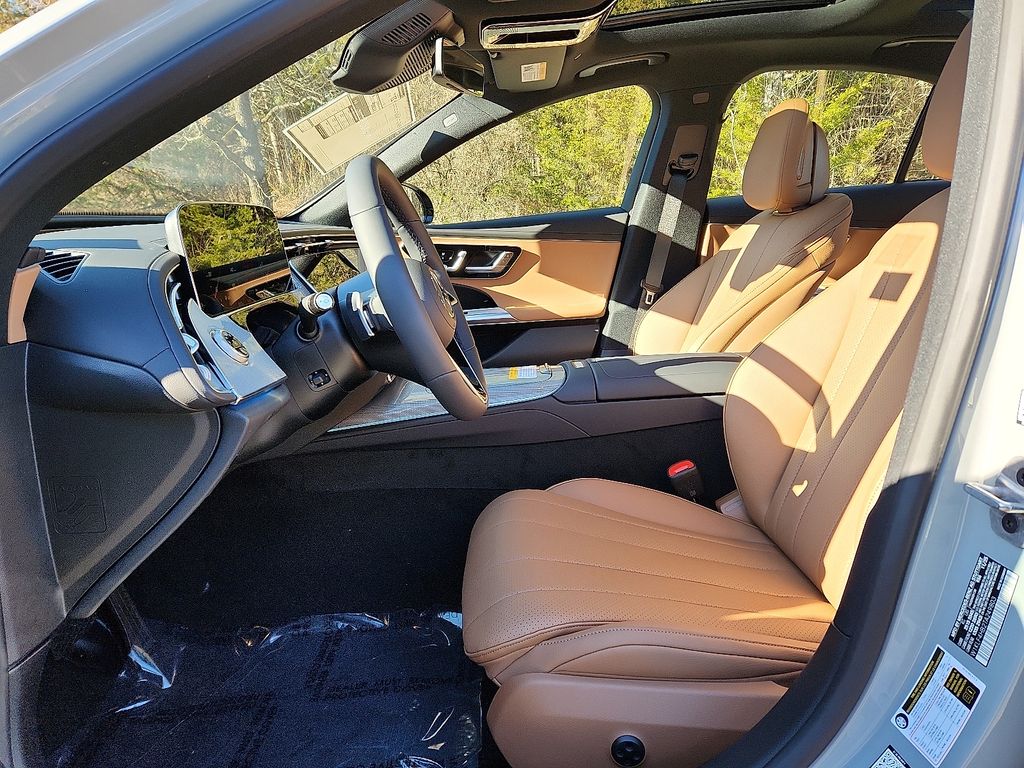 Thumbnail: 2026 Mercedes-Benz E-Class - 9