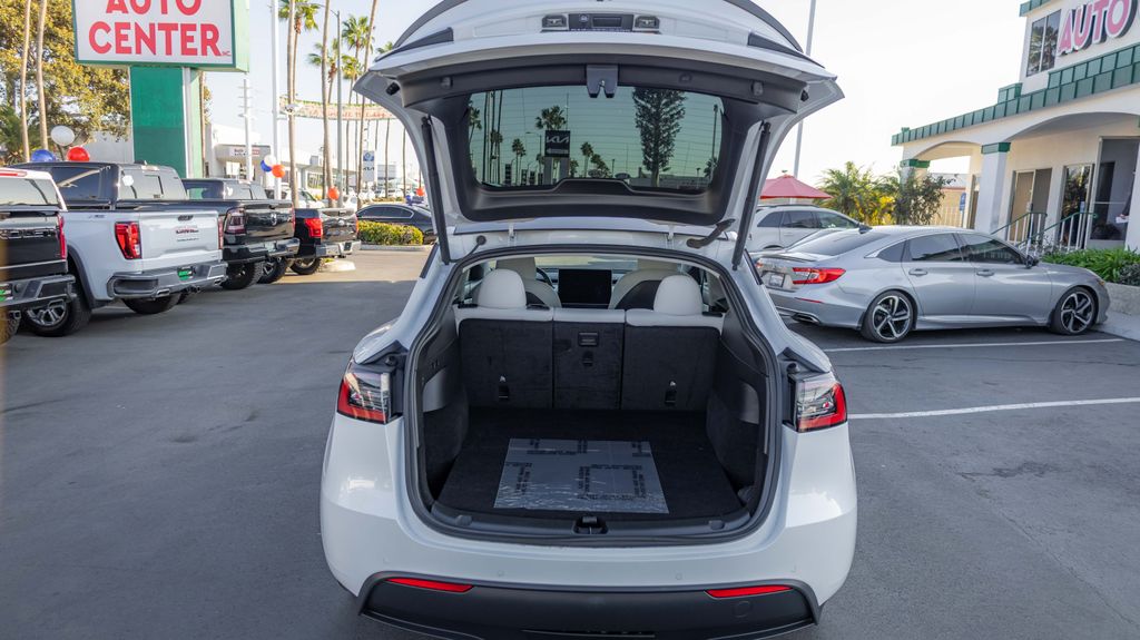 Used 2022 Tesla Model Y Performance 4D Sport Utility