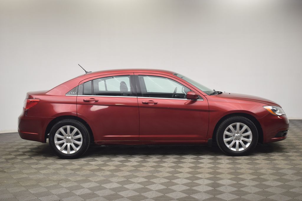 used 2014 Chrysler 200 car, priced at $7,000