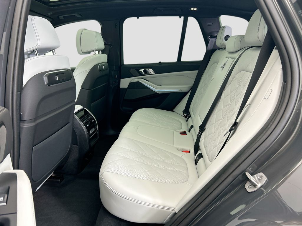 Thumbnail: 2026 BMW X5 - 20