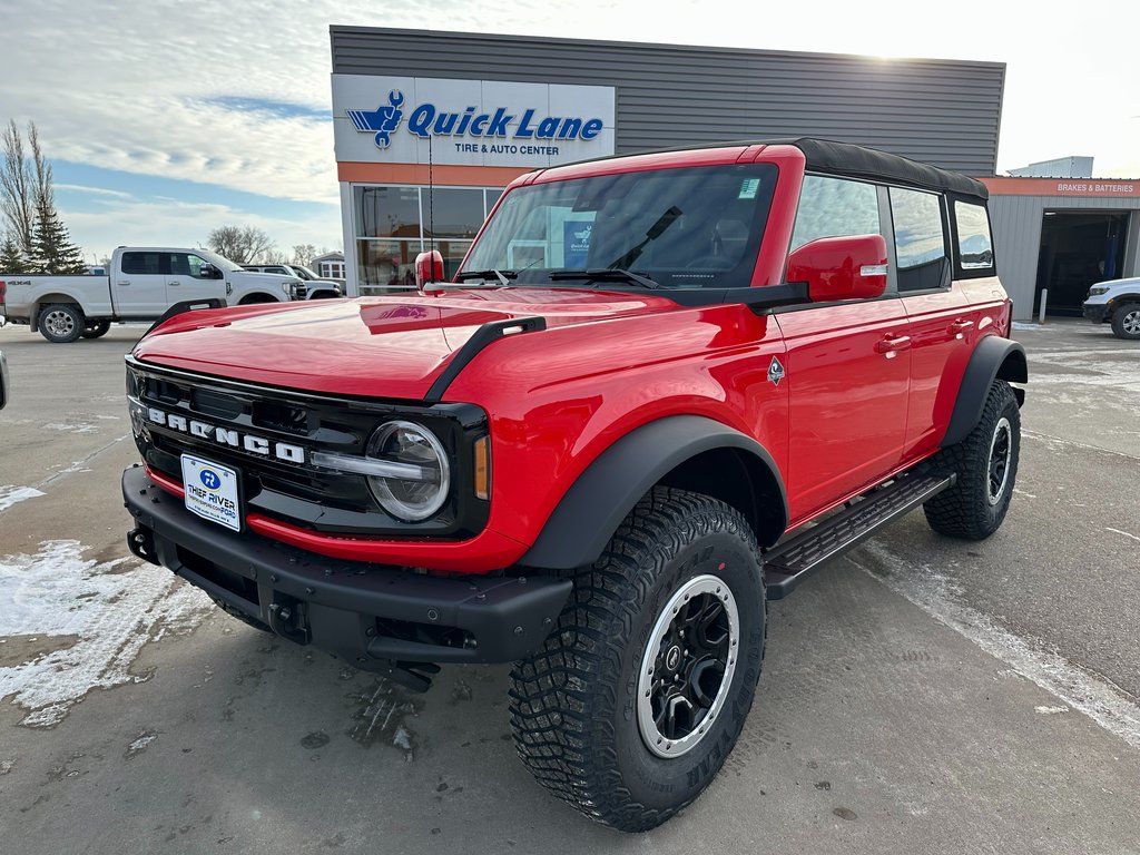 2024 Ford Bronco Outer Banks 4-Door 4WD