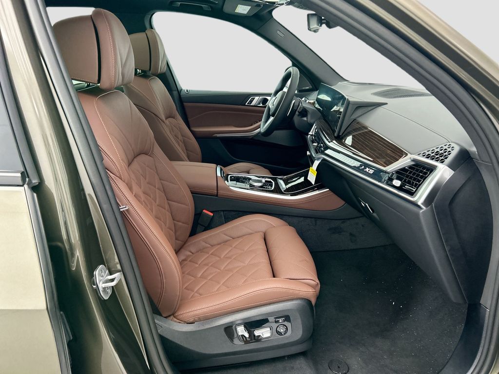 Thumbnail: 2026 BMW X5 - 19