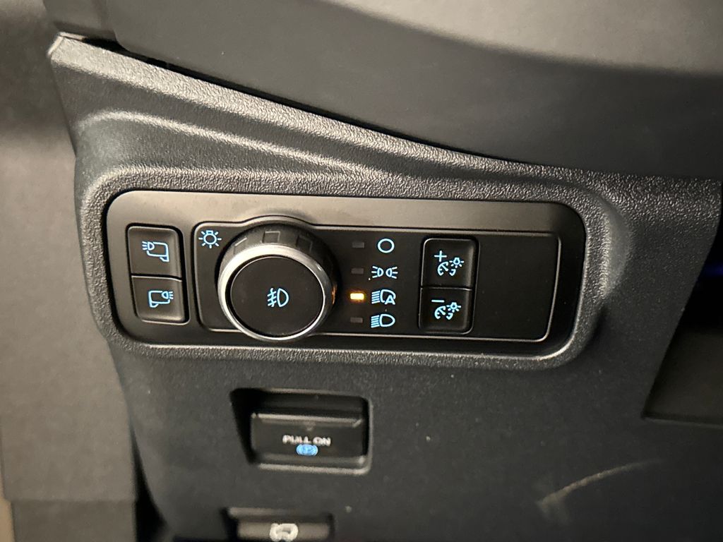 Certified Used 2025 Gray Ford Badlands image 18