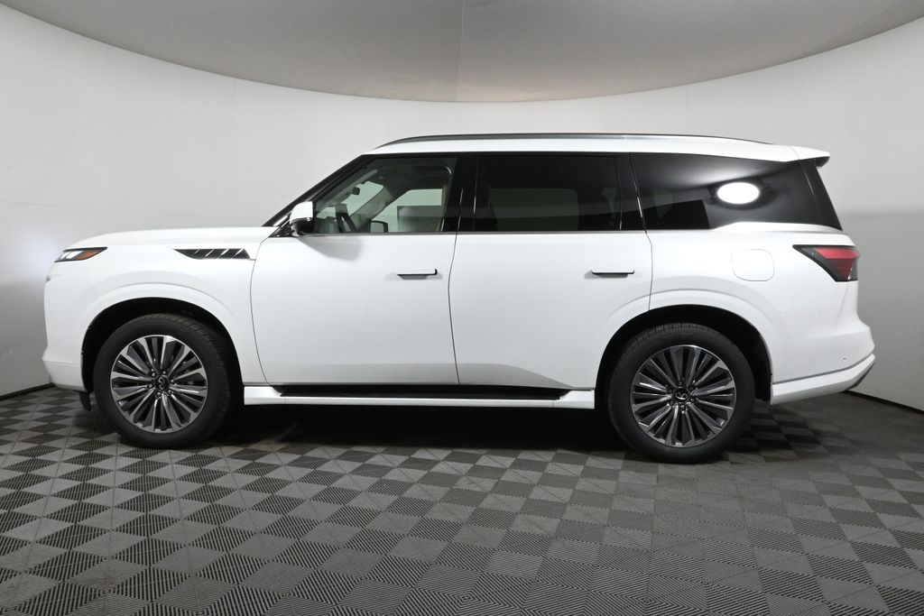 2025 INFINITI QX80 Luxe 2