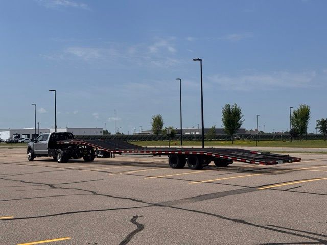 2024 Ford F-450 Chassis LARIAT