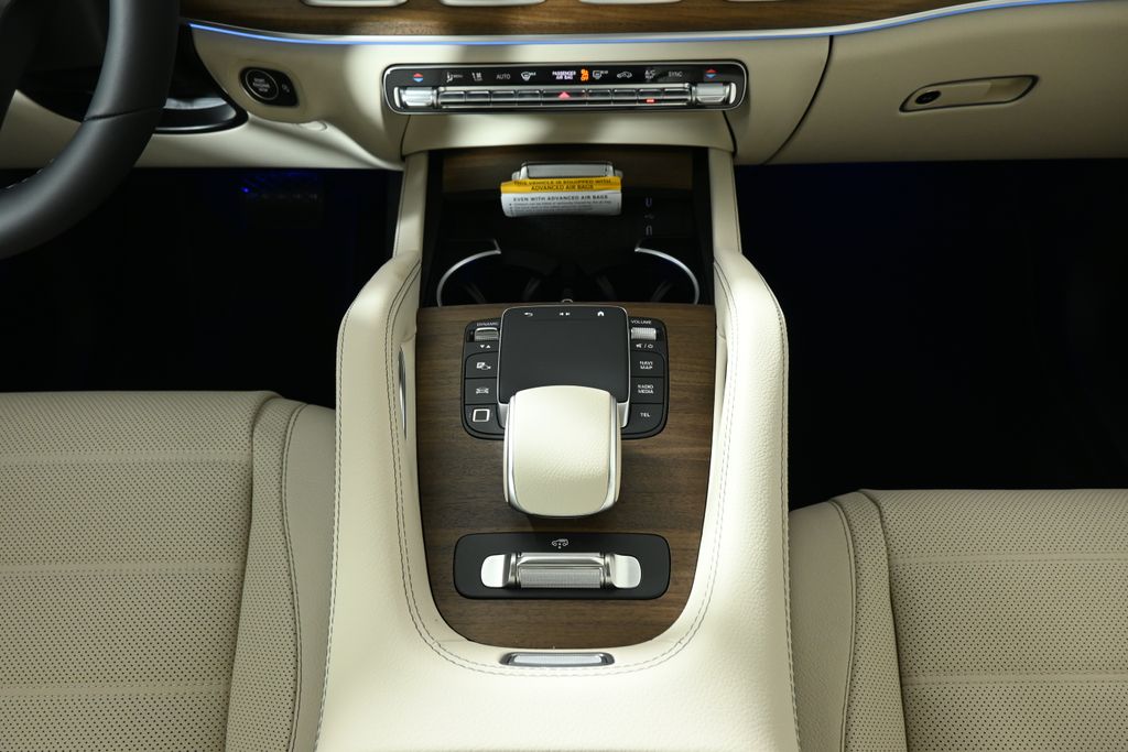 Thumbnail: 2026 Mercedes-Benz GLS - 19