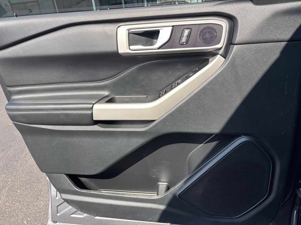 Used Car 2024 Ford Explorer  Xlt For Sale Under $30,000 In Austin, Texas