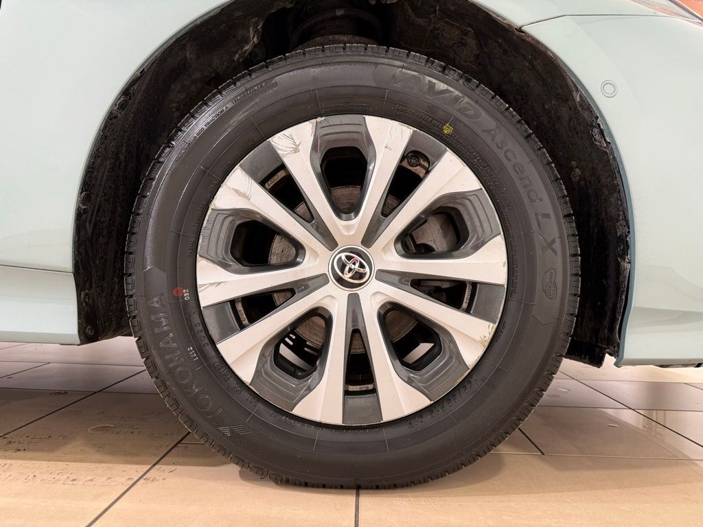 Thumbnail: 2019 Toyota Prius - 9