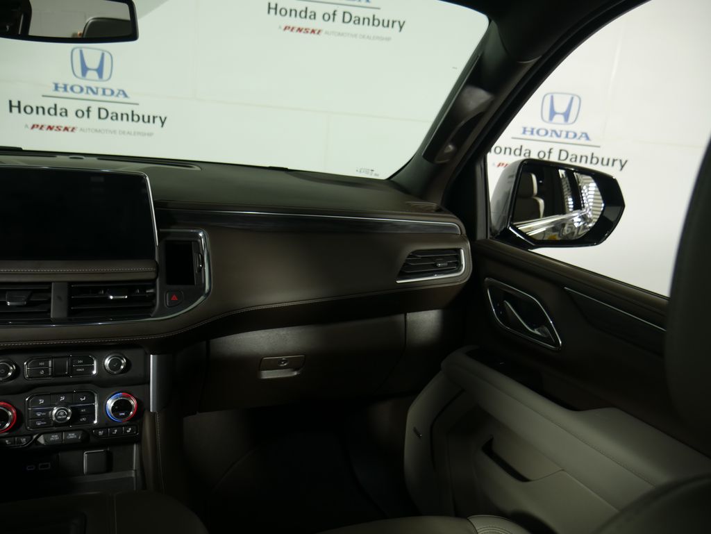 2022 GMC Yukon SLT 14