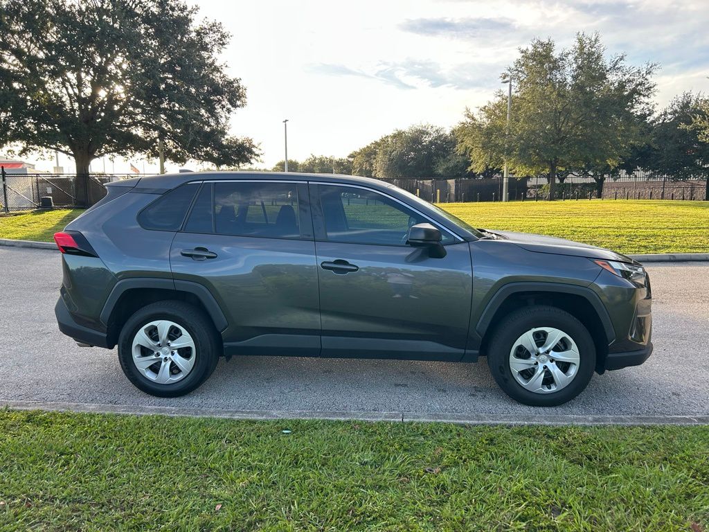 Thumbnail: 2023 Toyota RAV4 - 6