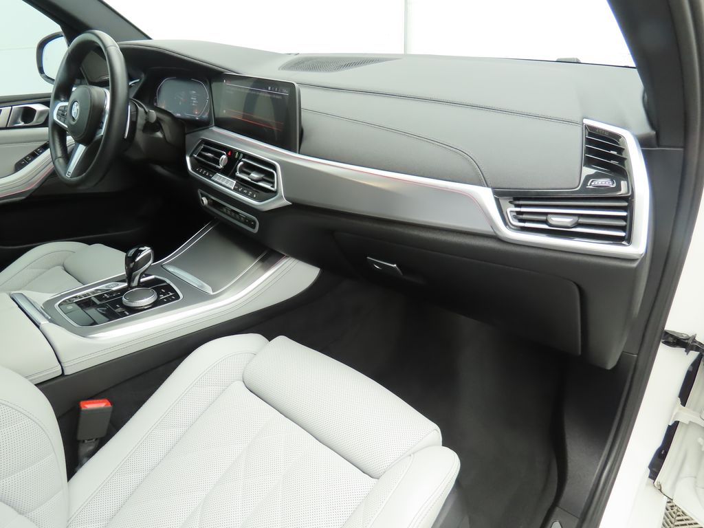 Thumbnail: 2023 BMW X5 - 18