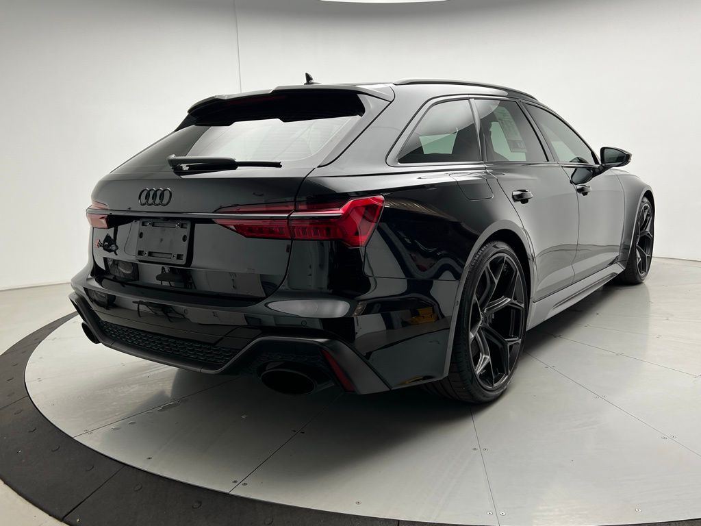 Thumbnail: 2024 Audi RS 6 - 21