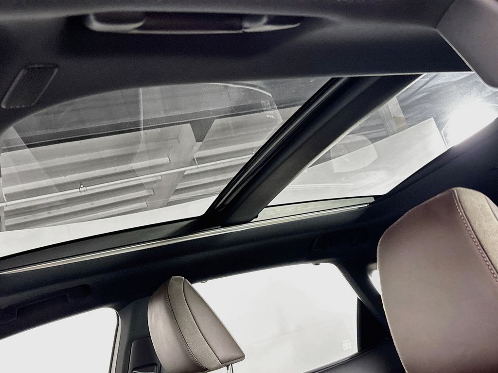 2025 Lexus RX 450h+ Luxury
