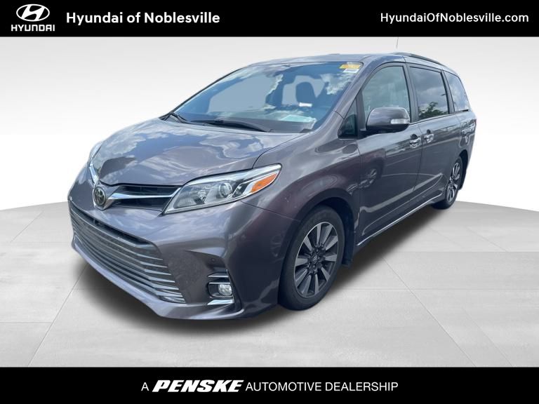 Thumbnail: 2019 Toyota Sienna - 1