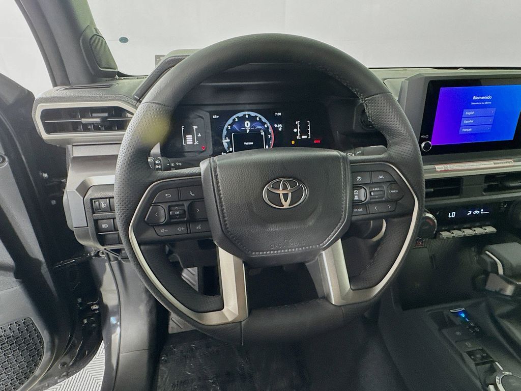 2025 Toyota Tacoma SR5 - Photo 14