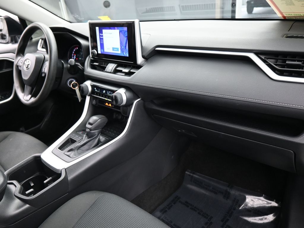 Used 2023 Ice Cap Toyota LE image 32