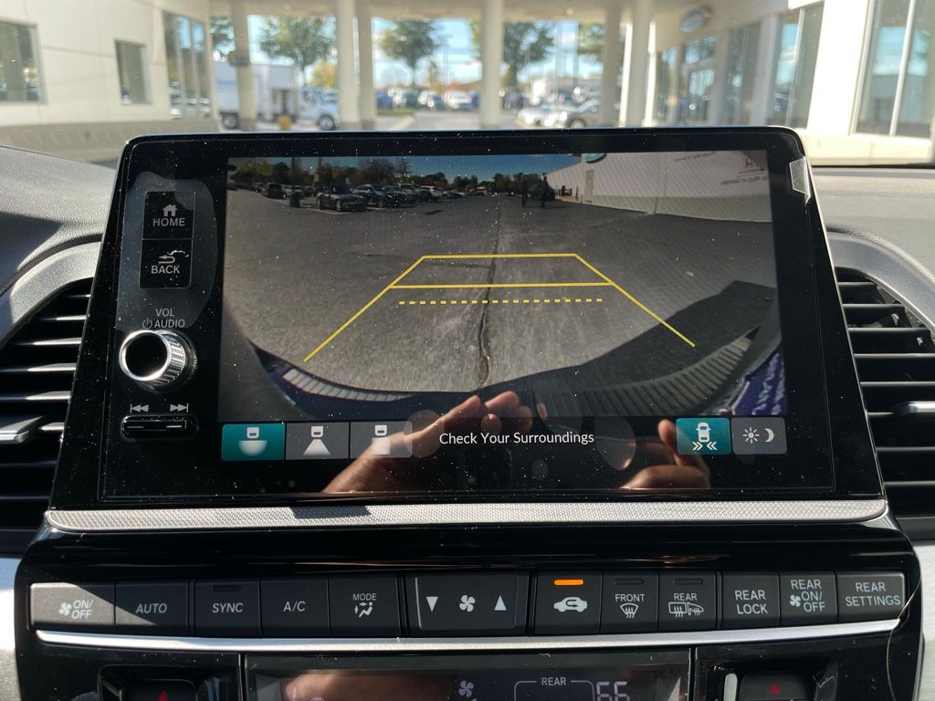 Thumbnail: 2026 Honda Odyssey - 17