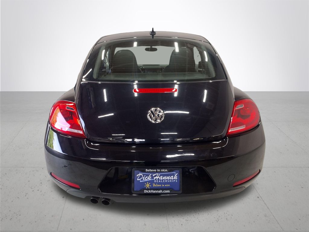 2013 Volkswagen Beetle 2.5L Fender Edition