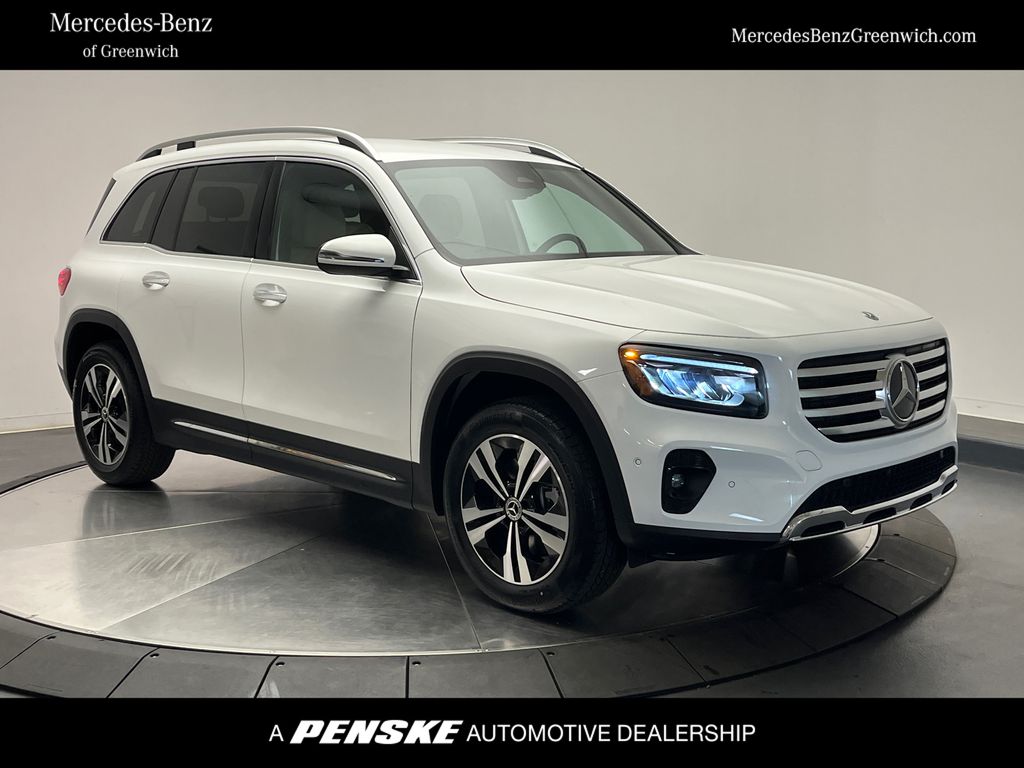 2025 Mercedes-Benz GLB 250 Hero Image