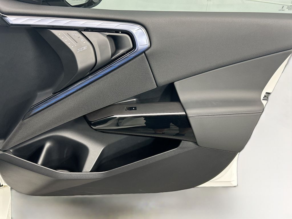 Thumbnail: 2025 BMW X3 - 23