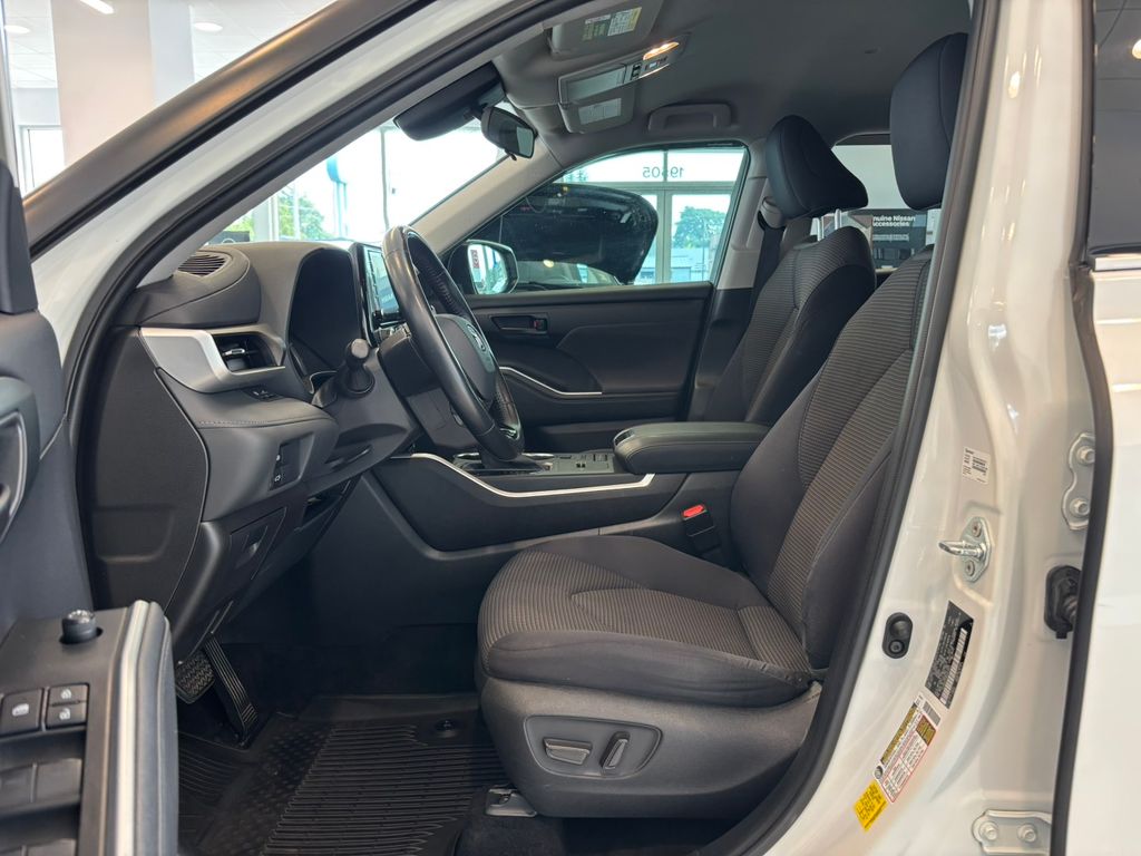 2021 Toyota Highlander Hybrid LE