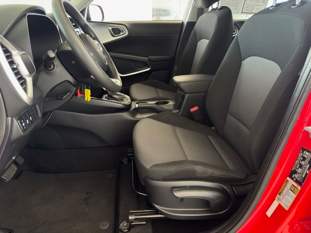 2024 Kia Soul LX - 7