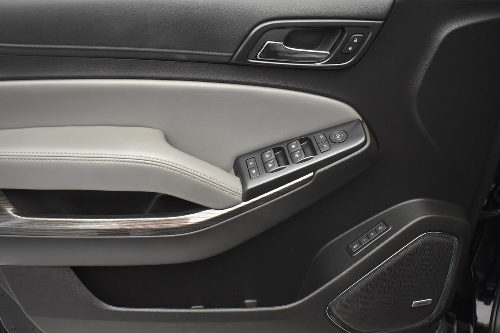 Thumbnail: 2018 Chevrolet Tahoe - 11