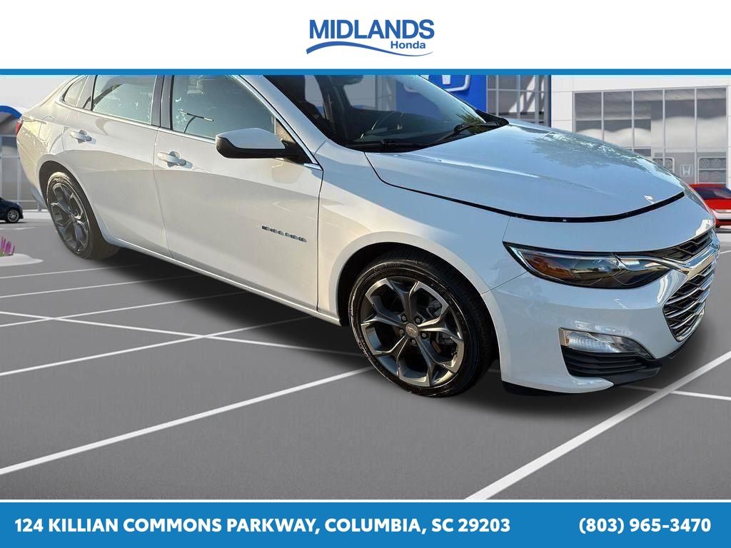 Summit White 2024 Chevrolet Malibu LT with 1LT FWD Sedan Front-Wheel Drive Continuously Variable Transmission