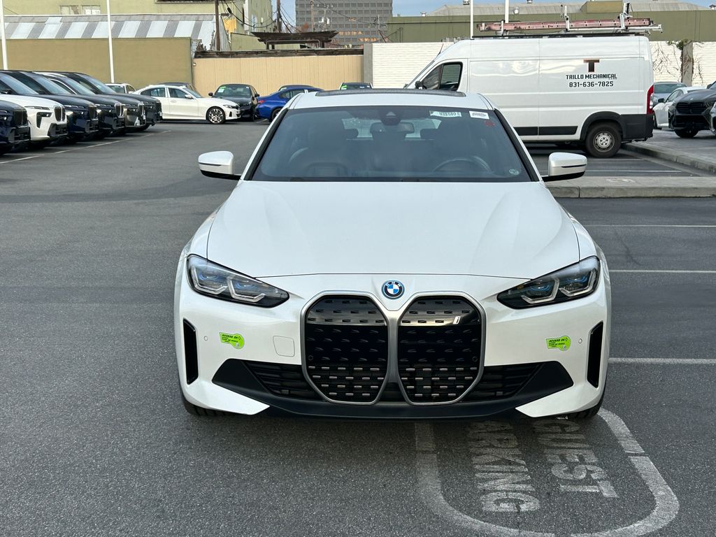 Thumbnail: 2023 BMW i4 - 8