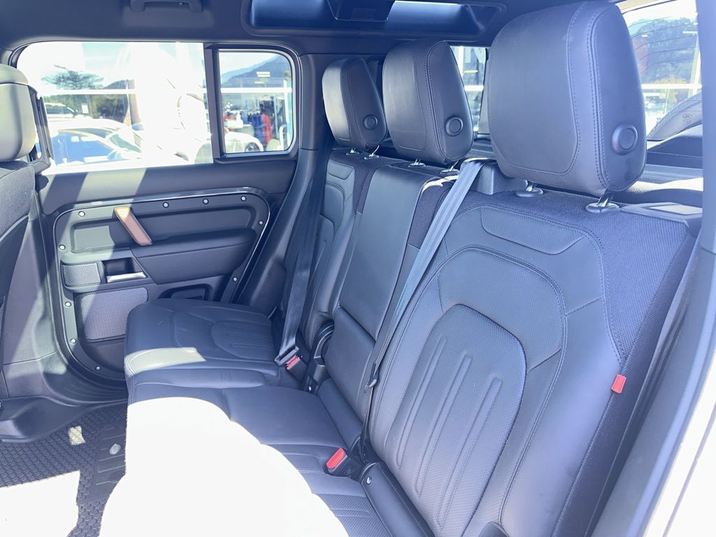 Thumbnail: 2023 Land Rover Defender - 17