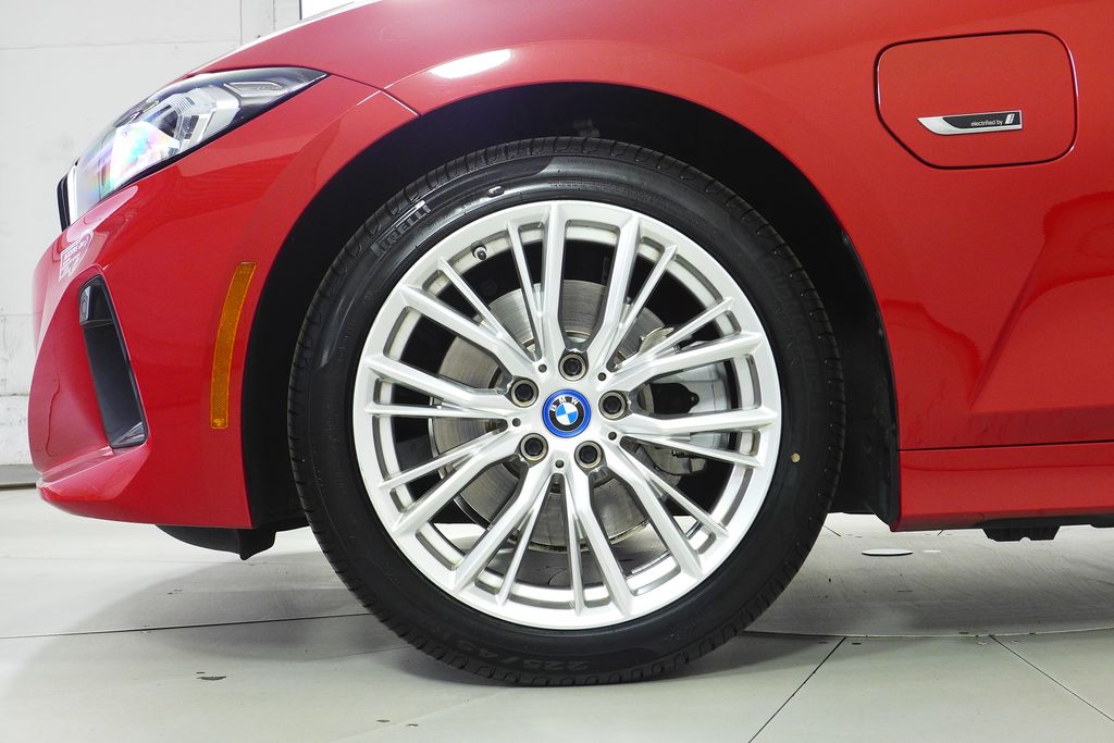 Thumbnail: 2023 BMW 3 Series - 5