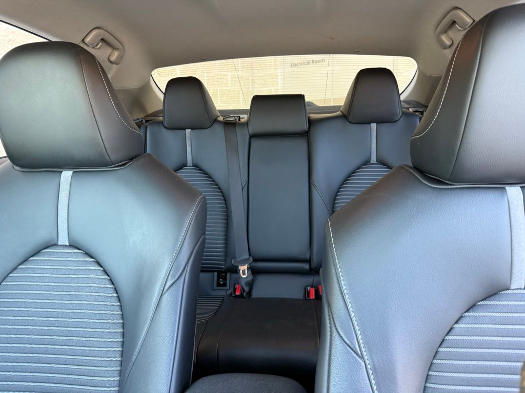 Thumbnail: 2020 Toyota Camry - 19