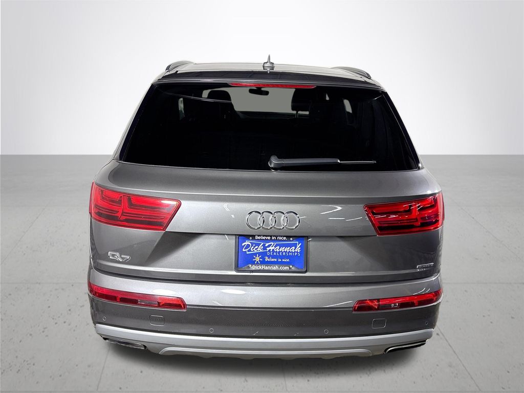 2019 Audi Q7 45 Premium Plus
