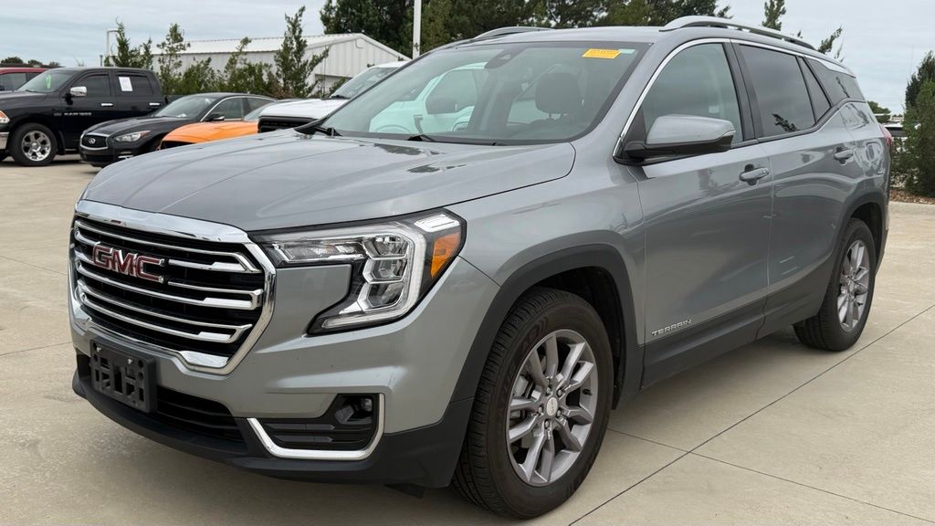 2023 GMC Terrain SLT