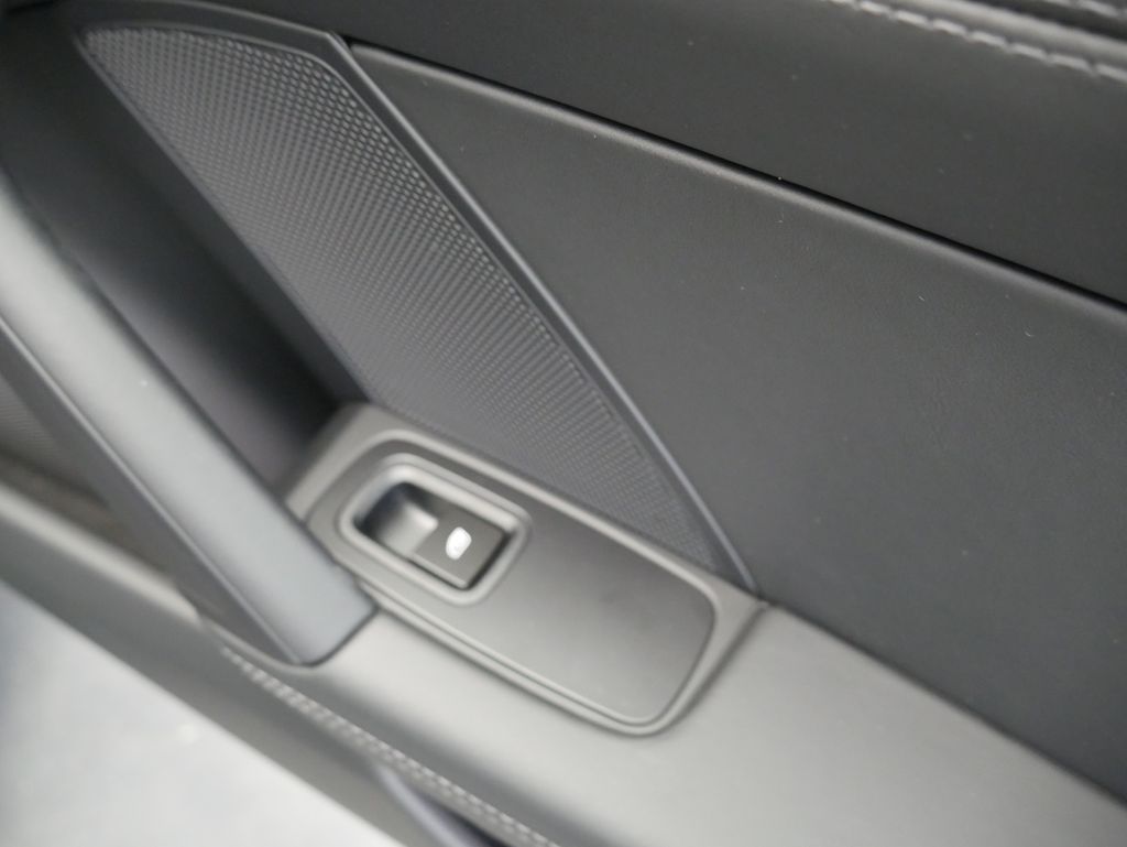 Thumbnail: 2026 Porsche 911 - 19