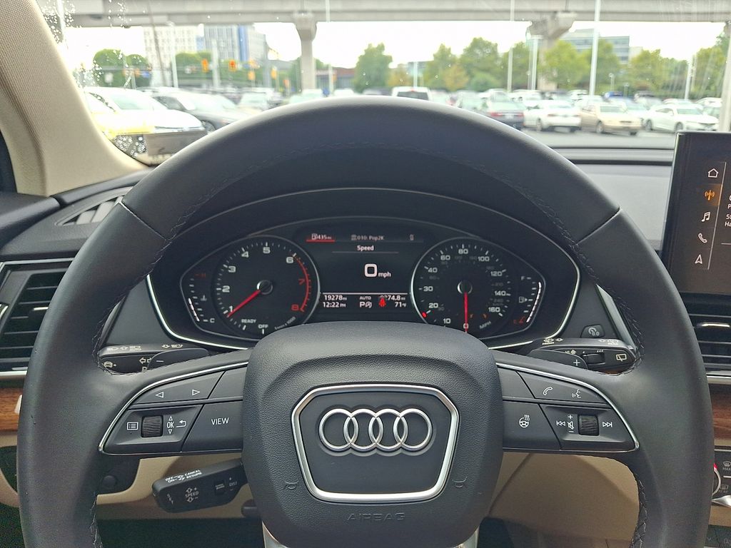 Thumbnail: 2023 Audi Q5 - 19