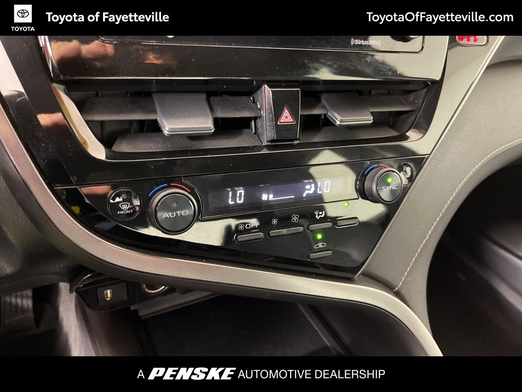 2023 Toyota Camry SE 28