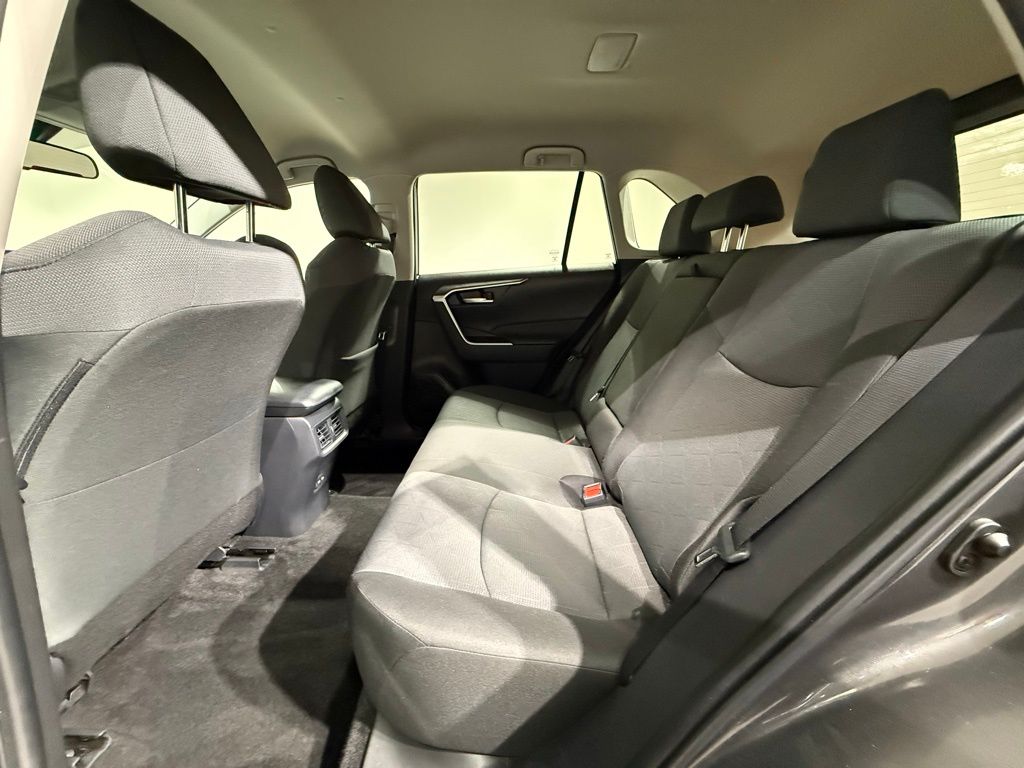 Thumbnail: 2025 Toyota RAV4 - 18