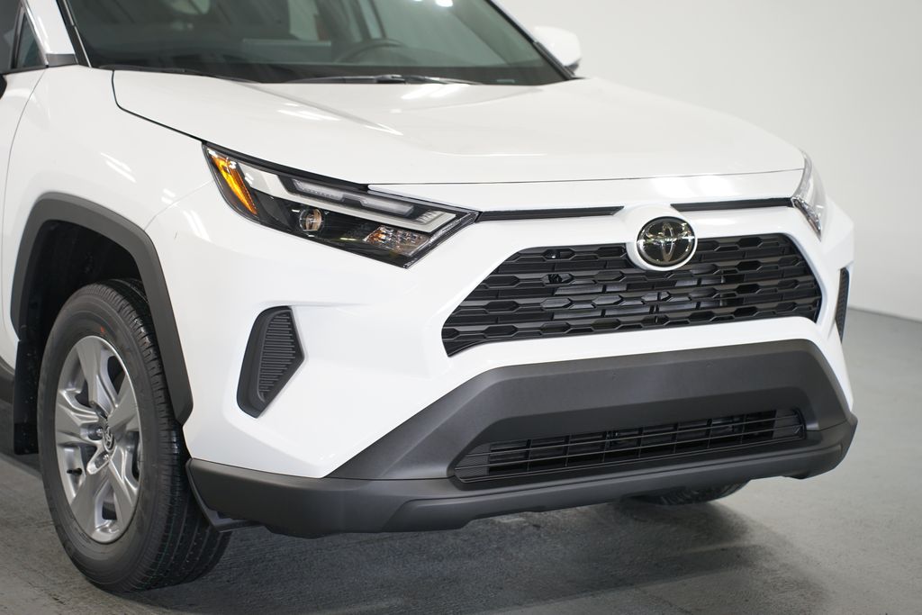 Thumbnail: 2025 Toyota RAV4 - 4