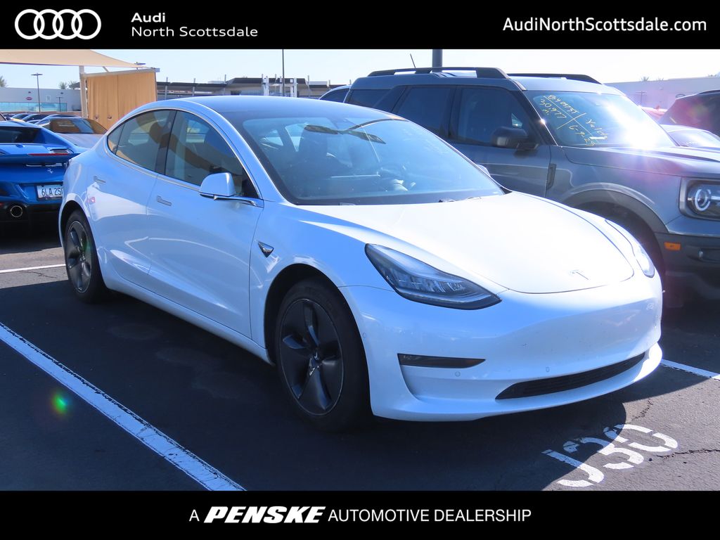 2019 Tesla Model 3 Standard Range Hero Image