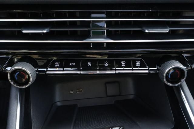 Thumbnail: 2026 Chevrolet Traverse - 32