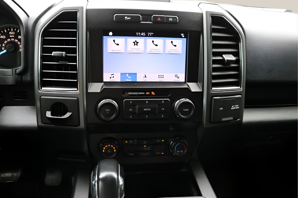 Used 2019 Silver Ford XLT image 21