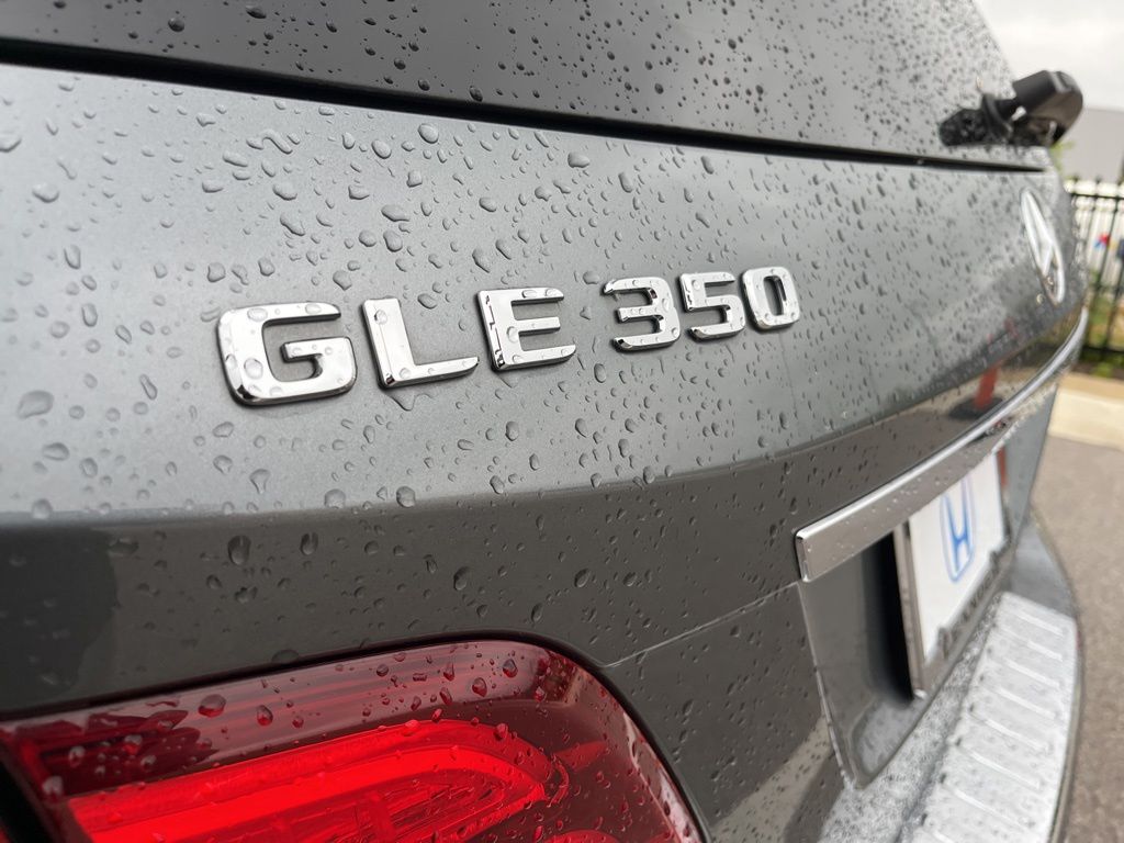Thumbnail: 2018 Mercedes-Benz GLE - 8
