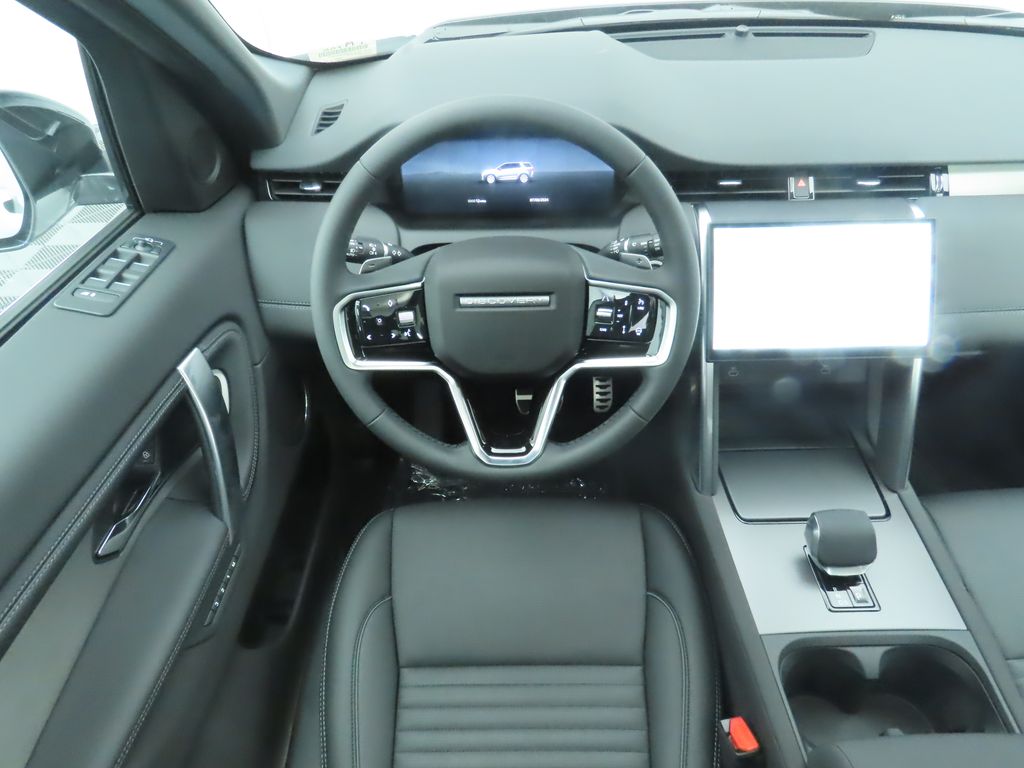 Thumbnail: 2024 Land Rover Discovery Sport - 11