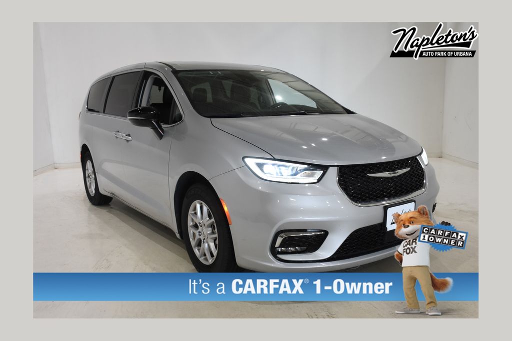 Silver Mist Clearcoat 2024 Chrysler Pacifica Minivan Front-Wheel Drive 9-Speed Automatic